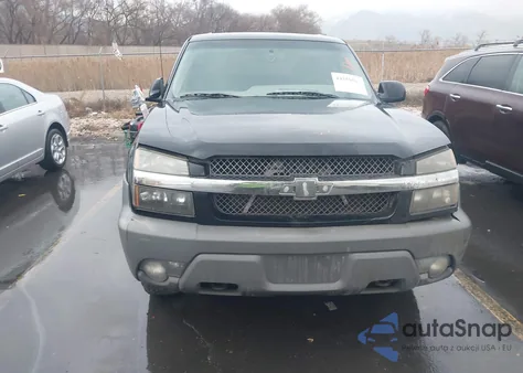 2002 Chevrolet Avalanche 1500 from USA, damaged, VIN 3GNEK13TX2G125329